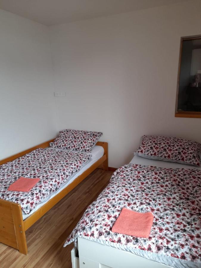 Apartamento Riegrova Ceske Budejovice Exterior foto